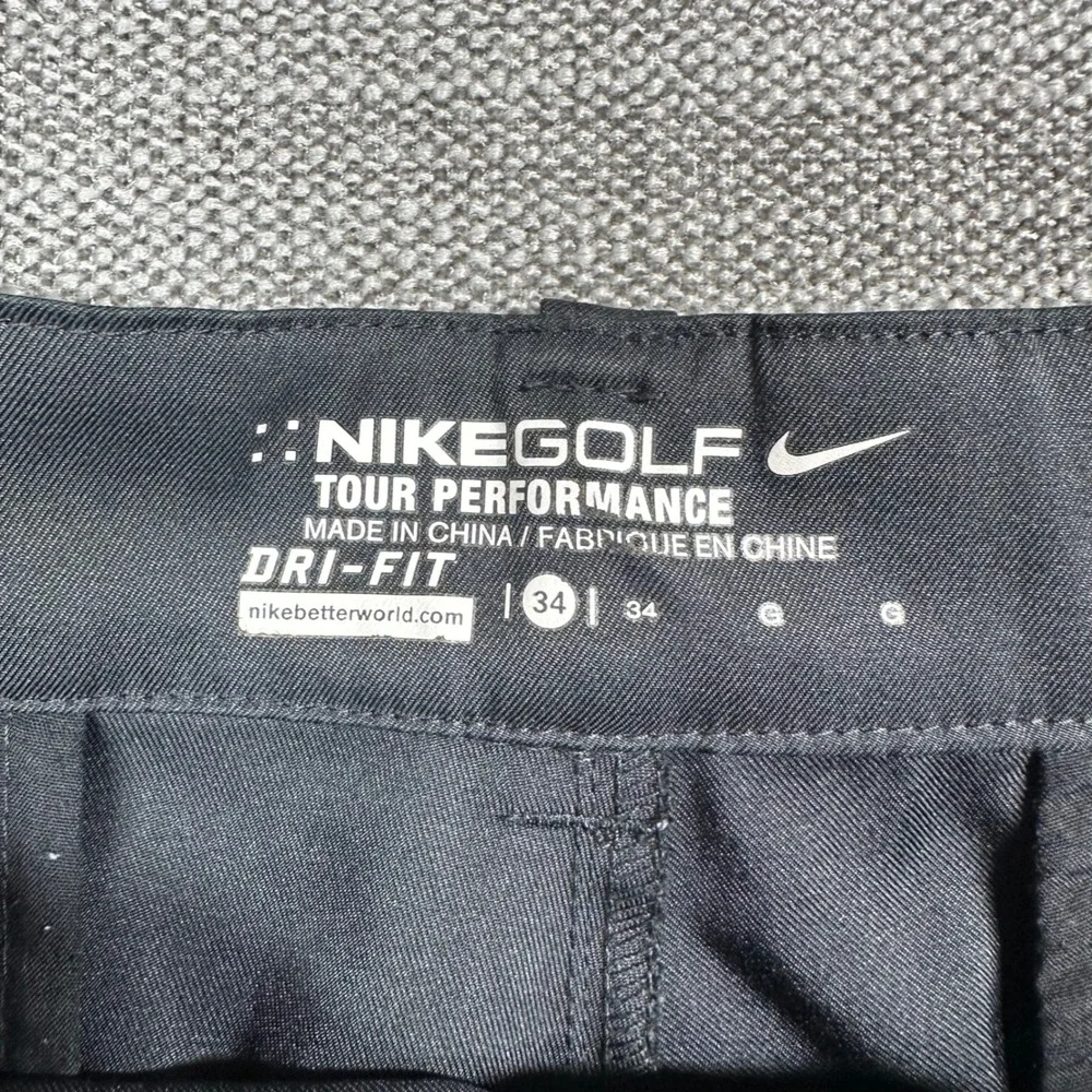 Nike Golf Shorts Mens 34 Black   Dri-FIT Tour Performance Flat Front Sporty